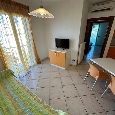 Diana Frontemare - Agenzia Cocal 아파트 카오를레